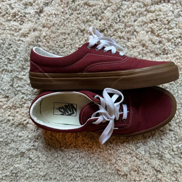 Vans burgundy/tan sneaker - Picture 1 of 6